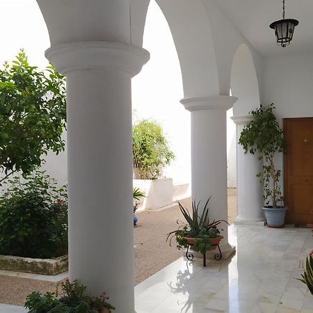 Sherryflat Claveles - Parking Jerez de la Frontera Bagian luar foto